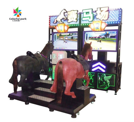 Máquina de juego simulada análoga moderna de la carrera de caballos con la máquina de juego del montar a caballo de la pantalla