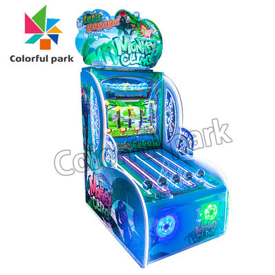 Material de Arcade Ticket Machine Squirrel Push FRP de la subida del mono para el centro de juego